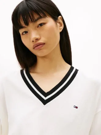 Pull à col en V et coupe ample Tommy Jeans Pull à col en V et coupe ample Tommy Jeans