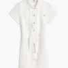Robe chemise en denim blanc avec ceinture Robe chemise en denim blanc avec ceinture