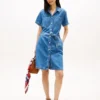 Robe chemise en denim délavé moyen avec ceinture Robe chemise en denim délavé moyen avec ceinture