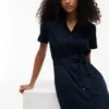 Robe chemise en lin et coton avec ceinture Robe chemise en lin et coton avec ceinture