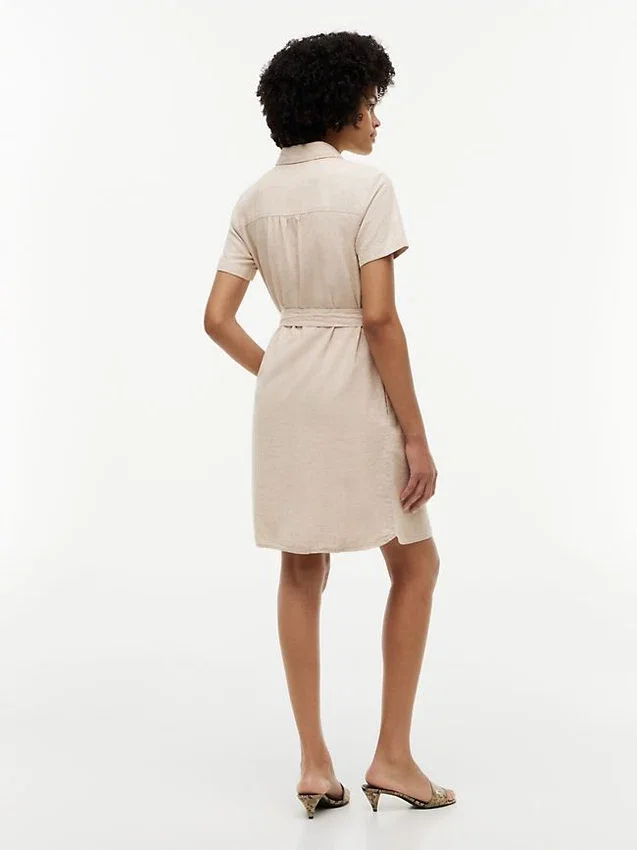 Robe chemise en lin et coton avec ceinture Robe chemise en lin et coton avec ceinture