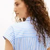 Robe chemise en popeline rayée avec ceinture Robe chemise en popeline rayée avec ceinture