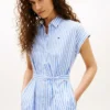 Robe chemise en popeline rayée avec ceinture Robe chemise en popeline rayée avec ceinture