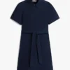 Robe chemise à manches bouffantes et ceinture Robe chemise à manches bouffantes et ceinture