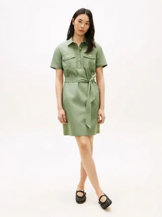 Robe chemise utilitaire à manches courtes et ceinture