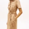 Robe chemise utilitaire à manches courtes et ceinture