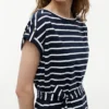Robe en coton stretch à rayures et ceinture Robe en coton stretch à rayures et ceinture