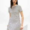 Robe en interlock à rayures en chevrons Robe en interlock à rayures en chevrons