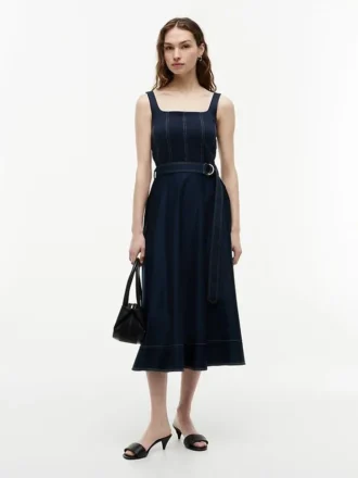 Robe midi à ceinture et coutures contrastées Robe midi à ceinture et coutures contrastées