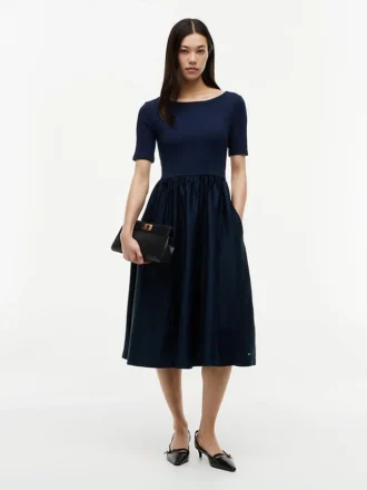 Robe midi à manches courtes en mélange de matières