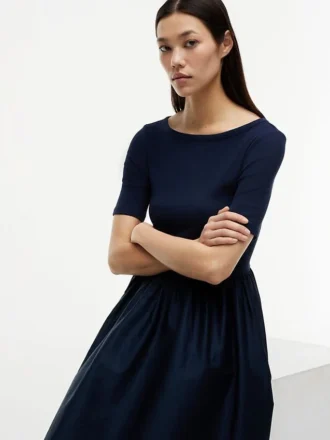 Robe midi à manches courtes en mélange de matières