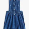 Robe-salopette en denim à fleurs pour enfant Robe-salopette en denim à fleurs pour enfant