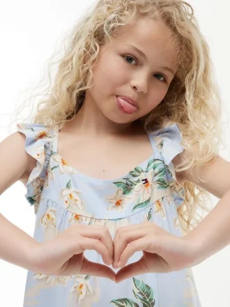 Robe à volants et imprimé floral pour enfant