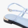 Sandales en cuir à accents métalliques