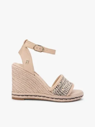 Sandales espadrilles à talons compensés en raphia