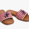 Sandales à lanières tissées avec monogramme et rayures Sandales à lanières tissées avec monogramme et rayures