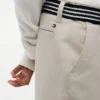 Short chino ample extensible à ceinture pour enfant Short chino ample extensible à ceinture pour enfant