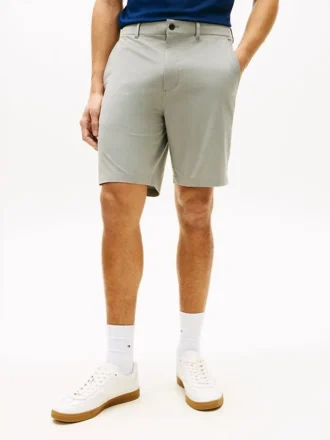 Short Club 8&Prime; à coupe classique