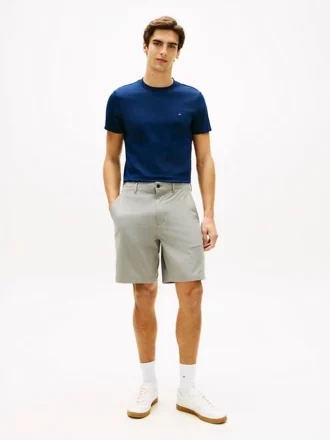 Short Club 8&Prime; à coupe classique