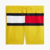 Short de bain 7″ avec logo drapeau Short de bain 7″ avec logo drapeau