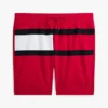 Short de bain 7″ avec logo drapeau Short de bain 7″ avec logo drapeau