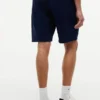 Short de survêtement à logo drapeau ondulé, coupe classique Short de survêtement à logo drapeau ondulé, coupe classique
