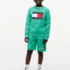 Short de survêtement pour enfant avec logo drapeau Short de survêtement pour enfant avec logo drapeau