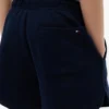 Short de survêtement pour enfant avec logo drapeau ton sur ton Short de survêtement pour enfant avec logo drapeau ton sur ton