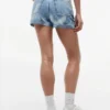 Short en denim à revers Tommy Jeans Short en denim à revers Tommy Jeans