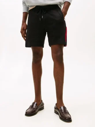 Short en molleton avec logo drapeau Short en molleton avec logo drapeau