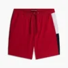 Shorts à coupe classique 8″ Flag Colorblock Shorts à coupe classique 8″ Flag Colorblock