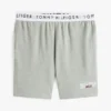 Shorts de nuit en piqué avec logo Hilfiger 8″ Shorts de nuit en piqué avec logo Hilfiger 8″