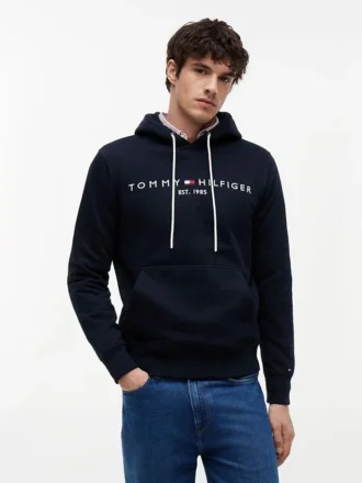 sweat capuche avec logo tommy brod 1 8 330x440 - Sweat &agrave; capuche avec logo Tommy brod&eacute;