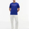 T-shirt avec drapeau nautique brodé T-shirt avec drapeau nautique brodé