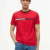 T-shirt avec logo drapeau brodé T-shirt avec logo drapeau brodé
