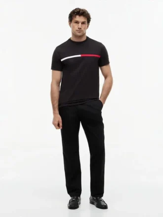 T-shirt avec logo drapeau brodé
