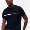 T-shirt avec logo drapeau brodé T-shirt avec logo drapeau brodé