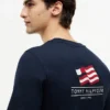 T-shirt avec logo drapeau ondulé dans le dos T-shirt avec logo drapeau ondulé dans le dos