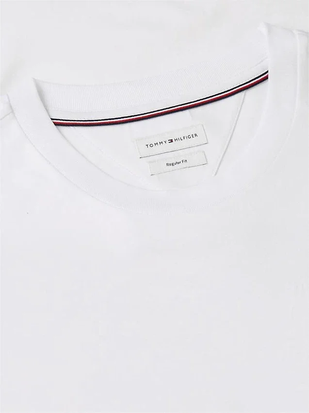 T-shirt avec logo drapeau ondulé dans le dos T-shirt avec logo drapeau ondulé dans le dos