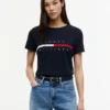 T-shirt avec logo drapeau rayé brodé T-shirt avec logo drapeau rayé brodé
