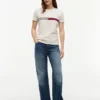 T-shirt avec logo drapeau rayé brodé T-shirt avec logo drapeau rayé brodé