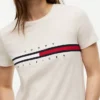 T-shirt avec logo drapeau rayé brodé T-shirt avec logo drapeau rayé brodé