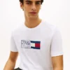 T-shirt avec logo « Flag Box » T-shirt avec logo « Flag Box »