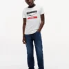 T-shirt à chevrons Tommy x Cadillac F1® Team pour enfants T-shirt à chevrons Tommy x Cadillac F1® Team pour enfants