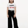 T-shirt à chevrons Tommy x Cadillac F1® Team pour enfants T-shirt à chevrons Tommy x Cadillac F1® Team pour enfants