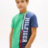 T-shirt enfant à logo et blocs de couleur verticaux T-shirt enfant à logo et blocs de couleur verticaux