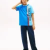 T-shirt enfant à logo et blocs de couleur verticaux T-shirt enfant à logo et blocs de couleur verticaux