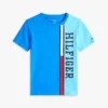T-shirt enfant à logo et blocs de couleur verticaux T-shirt enfant à logo et blocs de couleur verticaux