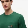 T-shirt à poche avec logo drapeau floral T-shirt à poche avec logo drapeau floral