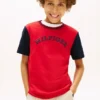 T-shirt pour enfant à logo monotype et blocs de couleur T-shirt pour enfant à logo monotype et blocs de couleur